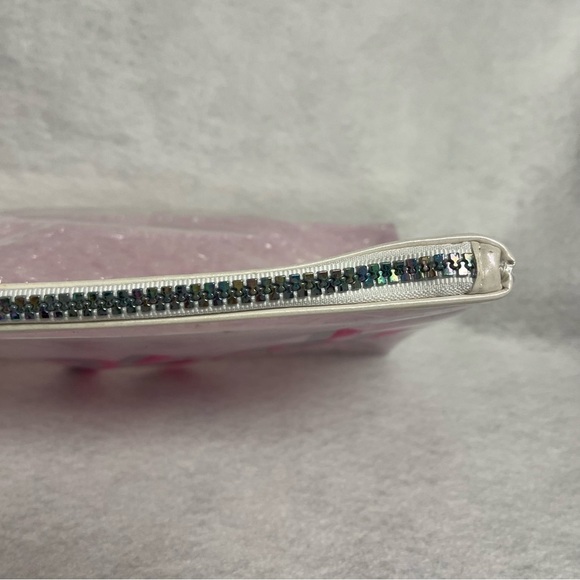NEW VICTORIA SECRET PINK Clear Make Up Bag Cosmetic Pouch Heart Bubble Wrap - Picture 6 of 8